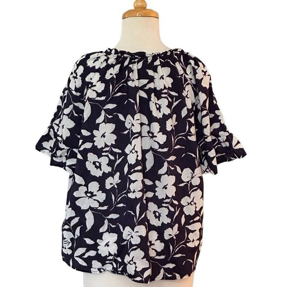 Velvet Graham & Spencer Floral Swing Top - Picture 2 of 5